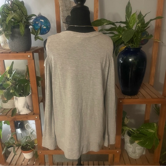 Dalia Cold Shoulder Heather Grey Athletic feels Long Sleeve Top - Picture 5 of 9